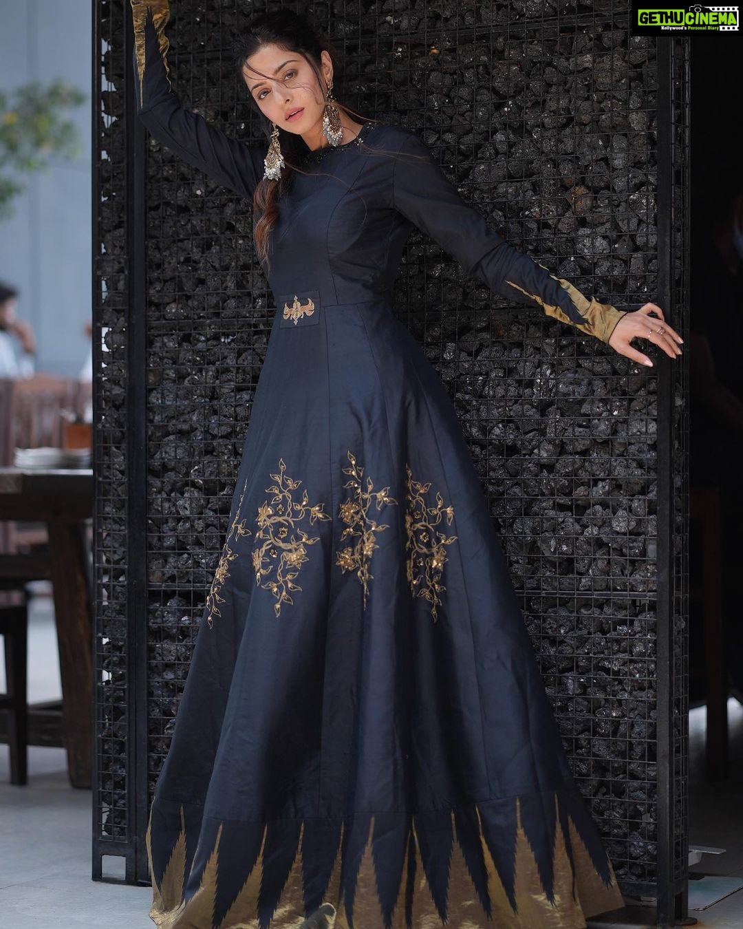 Vedhika Instagram - #EidMubarak 📸 @sickfreek Outfit: @samantasbyaparna Hair @anjali_tater