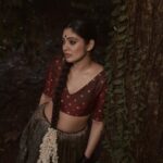 Veena Nandhakumar Instagram - Photography @vaffara_ Stylist @asaniya_nazrin MUA @unnips Saree @mloft_by_joeljacobmathew Post Production : @vysakretouch_ Associate : @rjrej Make up asst @afsal_.3578