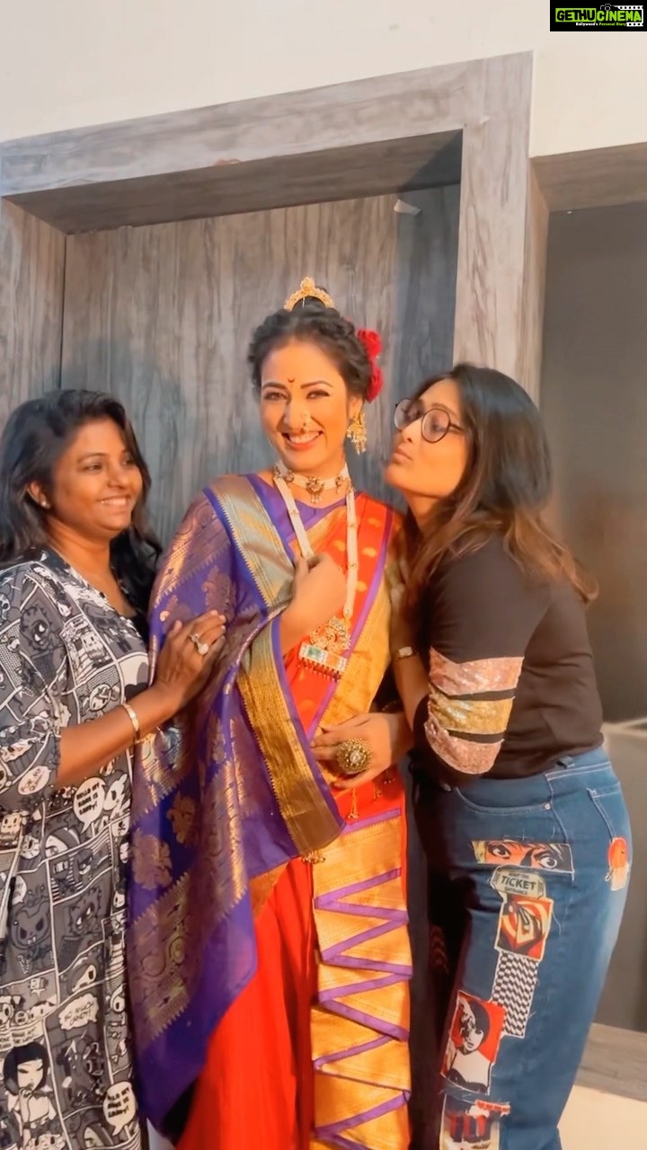 Vidisha Instagram - ❤️ MUA- @makeupbymahendra7 Hair stylist- @hairartistpoojagupta Agency- @klassic_klicksbyajay_kapoor005 . . . . #marathilook #marathimulgi #apsaraaali #beautiful #looks #vidisha #vidishasrivastava