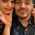 Vidyulekha Raman Instagram - What all I can do while my husband @lowcarb.india decides what to watch on @netflix_in 👀 #netflix #ott #streaming #husband #hubby #relatablememes #relatable #funny #trending #vidyuraman #reels #reelsinstagram