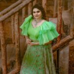 Vidyulekha Raman Instagram - Confidence is the most beautiful dress in your wardrobe 💚🍀 Photography & Creative Director : @usf_elevate Videography : @mani.akp Makeup : @oasiaugustina94 Haird : @dollupmakeover_artistry Assisted by : @sornalathagunaselan Outfit : @suhanyalingamdesign Jewellery : @chennai_jazz Styling : @paviiiee_08 @vijaytelevision @mediamasons #cwc #cwc3 #cookwithcomali #cookwithcomali3 #cookuwithcomali #cookuwithcomali3 #vijaytvshow #vijaytelevision #vijaytv #vidyuraman #cookwithcomalividyu #wildcard