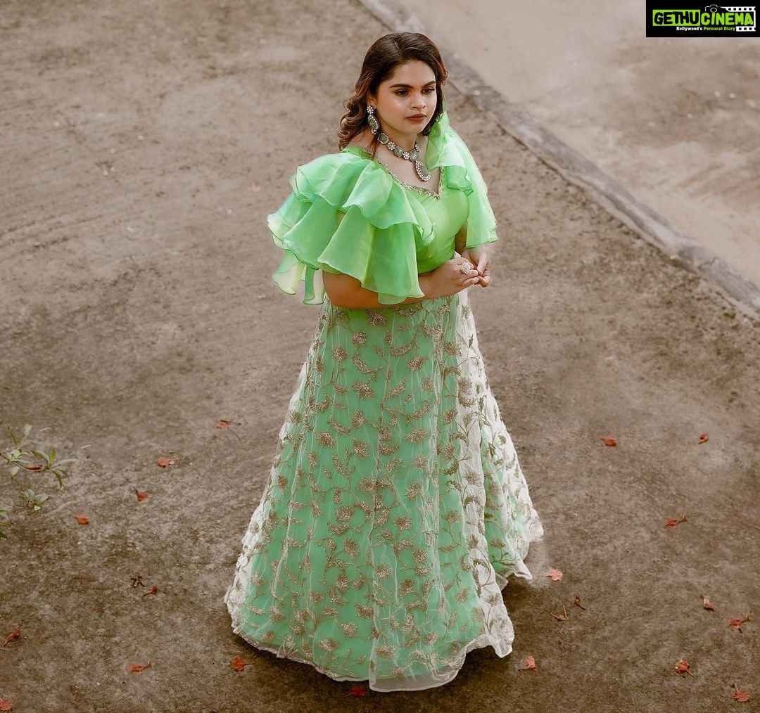 Vidyulekha Raman Instagram - Confidence is the most beautiful dress in your wardrobe ππ Photography & Creative Director : @usf_elevate Videography : @mani.akp Makeup : @oasiaugustina94 Haird : @dollupmakeover_artistry Assisted by : @sornalathagunaselan Outfit : @suhanyalingamdesign Jewellery : @chennai_jazz Styling : @paviiiee_08 @vijaytelevision @mediamasons #cwc #cwc3 #cookwithcomali #cookwithcomali3 #cookuwithcomali #cookuwithcomali3 #vijaytvshow #vijaytelevision #vijaytv #vidyuraman #cookwithcomalividyu #wildcard