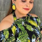 Vidyulekha Raman Instagram - Tropic like it’s hot 🌿🌸🍃🌺🌴🌻 Dress - @plumeriabyjeyashilpa Styles by - @paviiiee_08 Make Up & Hair - Me :) Earrings - @hm @vijaytelevision @mediamasons #tropical #tropicalvibes #tropicaldress #beachvibes #beachdress #ootd #resortwear #beachbaby #cwc #cwc3 #cookwithcomali #cookwithcomali3 #cookuwithcomali #cookuwithcomali3 #vijaytvshow #vijaytelevision #vijaytv #vidyuraman #cookwithcomalividyu #ootn #cwcfinalist #actorslife