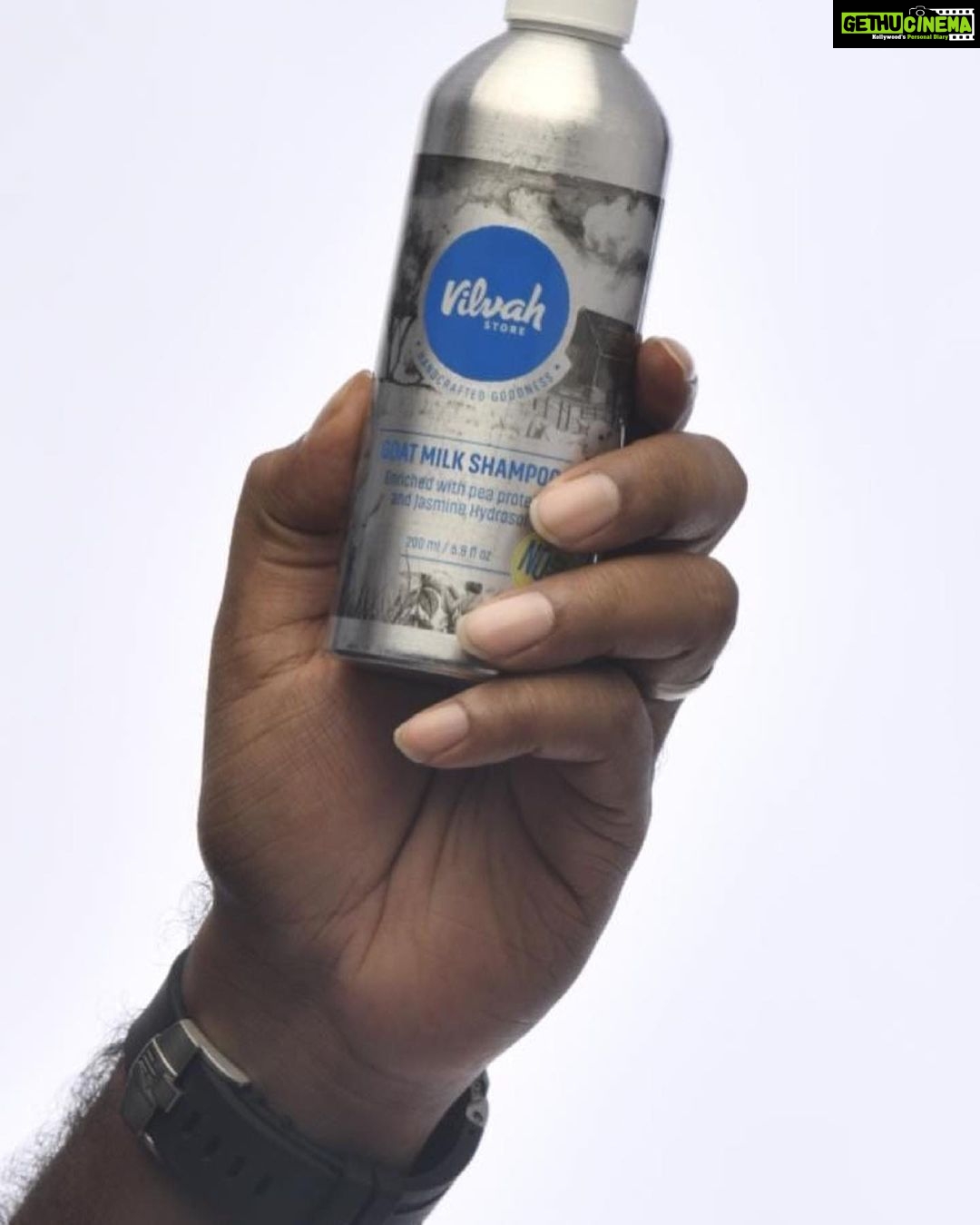 Vignesh Shivan Instagram - Curly Hair Don't Care!! My hair is better maintained with @vilvah_ @vilvah_shampoo and conditioner. Invest in good haircare products which works for you 👍 #vilvahsuitsme @vilvah_ @vilvahstore Chennai, India