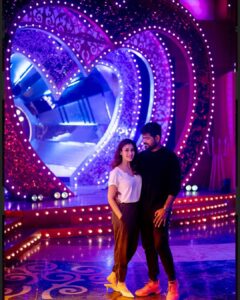 Vignesh Shivan Instagram - ❤️❤️❤️ if your heart is big !! You end up smiling at everything ! ❤️❤️❤️ 😇😇❤️❤️🥰🥰🥳🥳😉😉😉😉🤩🤩🎉🎉