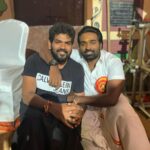 Vignesh Shivan Instagram - Happy happy birthday to You @actorvijaysethupathi sir 😇😇 a genuine soul who respects every human being without any partiality ! :) uses his heart more than the mind to do things 👏🏻🤗😇... May your life be filled with only happy moments !! Always in awe of you and your talents! Waiting to work wit you again sir ! Love you Sooo much! #makkalselvan #happybirthday #hbdvijaysethupathi #vijaysethupathi #naanumrowdydhaan #favoriteactor #excellence #bestintheworld #pondypandi #sethupathi