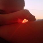 Vignesh Shivan Instagram - when the sun sincerely decides to play wit u 😇🤩🥳 #அழகியசூரியனும் அவள் விரல் தொட்டு விளையாட ஆசைப்பட்டது 😍🤩் #wikkiclicks #sunrise_shotz #sunrise_sunsets #sun #sunrise_sunset_photogroup #goodmorning #positivevibes #light #nofilter #shotoniphone Model : #Nayanthara #Nayan 😍 #wikkiphotography #dmforcollabs 😉😌 Santorini Greece