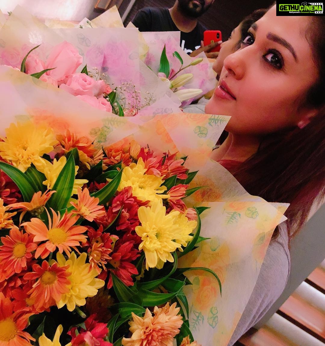 Vignesh Shivan Instagram - Nee en ulaga Azhagiyaee .... π₯°π₯° Unnai Pol oruthi illayaee... ππππππ Happy Womenβs Day !!! ππ To all the strong women out there! Who believe in their own selves than anyone else !! You make this environment soooo beautiful , ThankYou ππ Let us make this world a better place for all the women out there ! By respecting them and loving them wit all our heart !! ππ #nayanthara #happywomensday #Mother #sister #friends #womenaroundtheworld