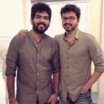 Vignesh Shivan Instagram – With the one & only #thalapathy 😍🤩humility personified #Vijay sir 😇 #mondaymotivation #positivevibes #fanboy #fanmoment #special #moment #cherished #star #thalapathyfans