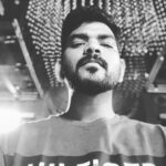 Vignesh Shivan Instagram - When u find something interesting above ur head! U look down 😬🤔 #killingtime #selfie