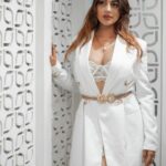 Yaashika Aanand Instagram - Me sight-adichufying myself like 😉🤍 Mua / hair @makeupbygow Wardrobe courtesy @nymphish.byz Styling @amy_gow19 x @thezehramirza 🌈 ❤️ 🌈 ❤️ 🌈 #explorepage #yashika #blazerstyle #instadaily #viral