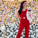 Yuvika Chaudhary Instagram - Always be yourself. At the end of the day, that's all you've really got when you strip everything down, that's all you've got, so always be yourself." #yuvikachaudhary @paparazziclosett