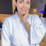 Aanchal Munjal Instagram - Get salon-like instant glow at the ease of your home with NEUD DIY Makeover Facial Kit. This facial kit contains all the six steps that you get in-salon facial. 👉 Cleansing Milk 👉 Exfoliating Face Scrub 👉 Massage Cream 👉 Face Mask 👉 Face Serum 👉 Sunscreen The best part is that this facial kit contains no harmful chemicals and is also budget friendly❤️ . Grab yours - NEUD: https://bit.ly/3u2EZcK Amazon: https://amzn.to/3Mr80oM Flipkart: https://bit.ly/3zmdnDc . . #neud #affiliate #omgitsneud #salonlikefacialathome #facial #salonlikefacial #skincare #instantglow #glowingface #glowingskin #glowingskinisalways