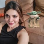 Aathmika Instagram - Baby Yoda is trying to steal my thunder… letting my followers decide who won 😁 And the poll begins… 🙌🏽 Team aathmi vs Team yoda