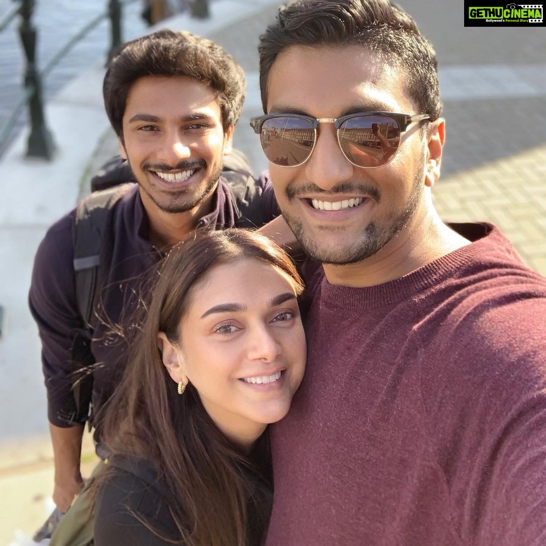 Aditi Rao Hydari Instagram - Best & pests co 😎 Since eternity to eternity, Sharing caring and daring together ( including the big c 🙈) 🤪❤️ #happyrakshabandhan