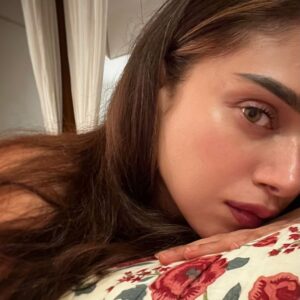 Aditi Rao Hydari Instagram - Overthinking 101 🙇🏼‍♀️