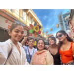 Ahana Kumar Instagram – Flowers , Marina , Merlion , China Town , the breathtaking Singapore Skyline , Mango Sticky Rice and a Shoe that’s got my name on it was what the day looked like 💕 Singapore City