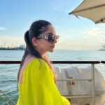 Ahana Kumar Instagram – If I had to have the Royal Albatross behind me and Cable Cars above me , where else could I be .. but the beautiful Singapore .. ? 🦋 Singapore City