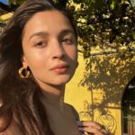 Alia Bhatt Instagram – Eternally grateful for this sunshine – THANK YOU for all the love my lovesssss ☀️☀️☀️☀️