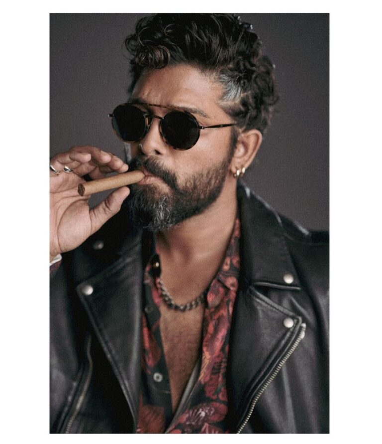 Allu Arjun Instagram - 🖤 Caution ⛔️: Cigar smoking extremely injurious to health 🚭 📸 @avigowariker