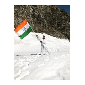 Allu Arjun Instagram - Happy 75th Independence Day . Deep respect to the sacrifices made by our freedom fighters . Vande Maataram 🇮🇳