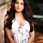 Ananya Nagalla Instagram - 🌺 Photography : @anuragkamilla MUA : @makeuploungebydurga #ananyanagalla