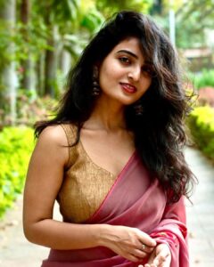 Ananya Nagalla Instagram - Taking you guys back to 2019,  the time i was looking chubby and innocent 👻

Dress : @lavanya_kotaru_ 

#love #ananyanagalla