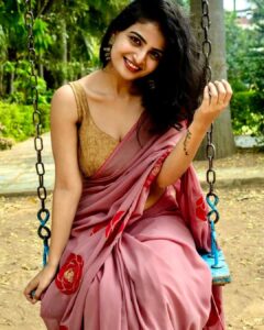 Ananya Nagalla Instagram - Taking you guys back to 2019,  the time i was looking chubby and innocent 👻

Dress : @lavanya_kotaru_ 

#love #ananyanagalla