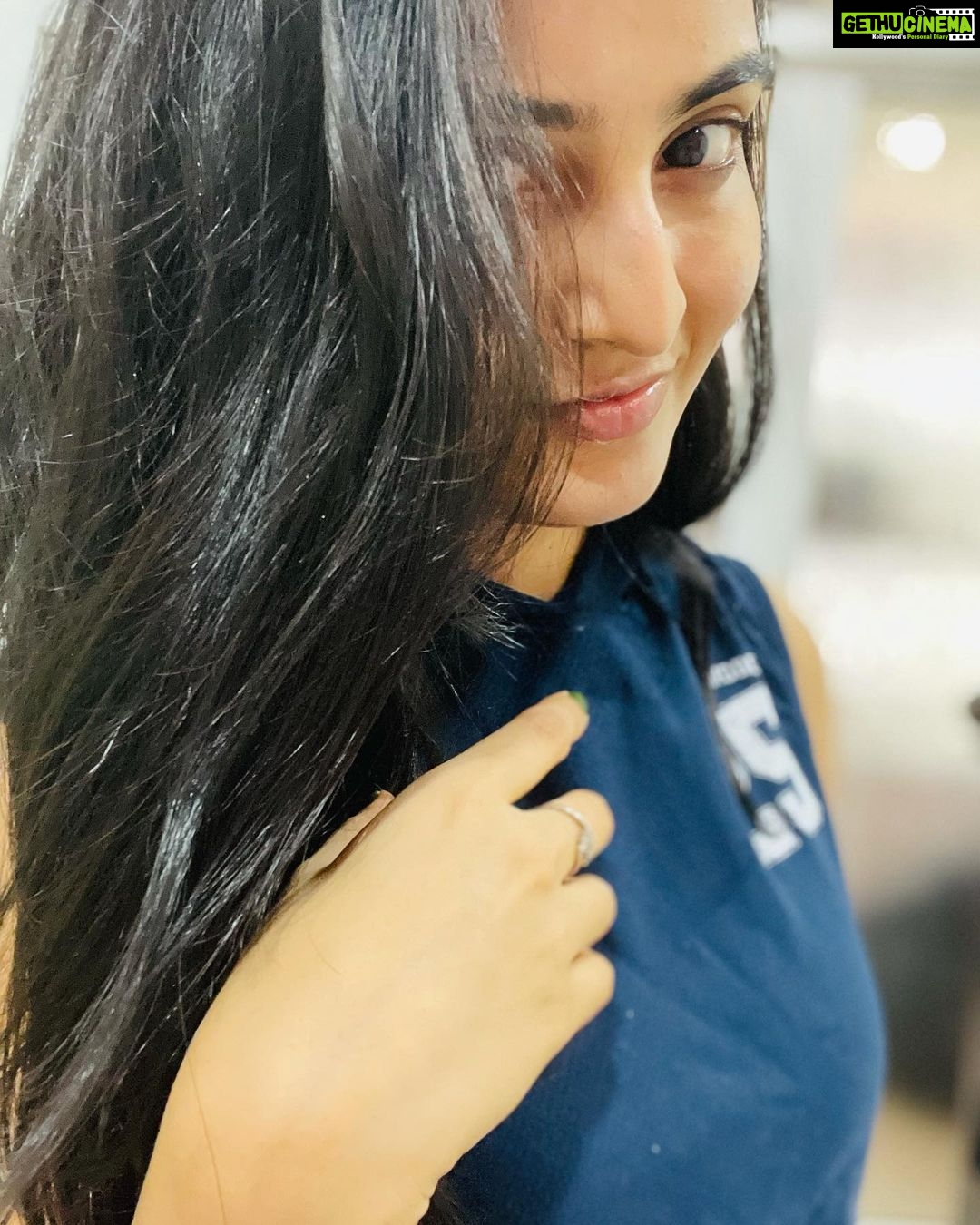 Ananya Nagalla Instagram - Happiness is homemade❤️ #ananyanagalla #behappy