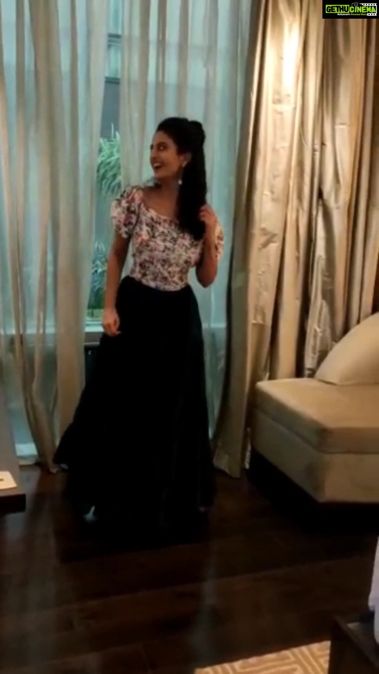Ananya Nagalla Instagram - Shooting for one film and promoting for another film on the same day is a tough job i say🤷♀️ It seems to be happy and funny but it isn’t! enjoy Enjaamiii😀🤪 #blessed #actorslife #ananyanagalla #promo