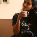 Ananya Nagalla Instagram – Divya papa while shooting #maguvamaguva song❤️❤️
Thanks for showing her all the 💕
Will meet again with a brand new film and a relatable character 🥰
#excited
#vakeelsaab #ananyanagalla #actor
