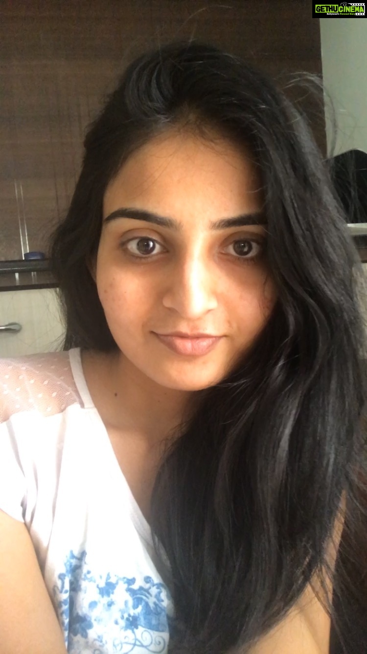 Ananya Nagalla Instagram - Tired but happy and satisfied wala face😃❤️ No make up no filter like divya nayak🙏😊 #ananyanagalla #vakeelsaab #happy #gratitude