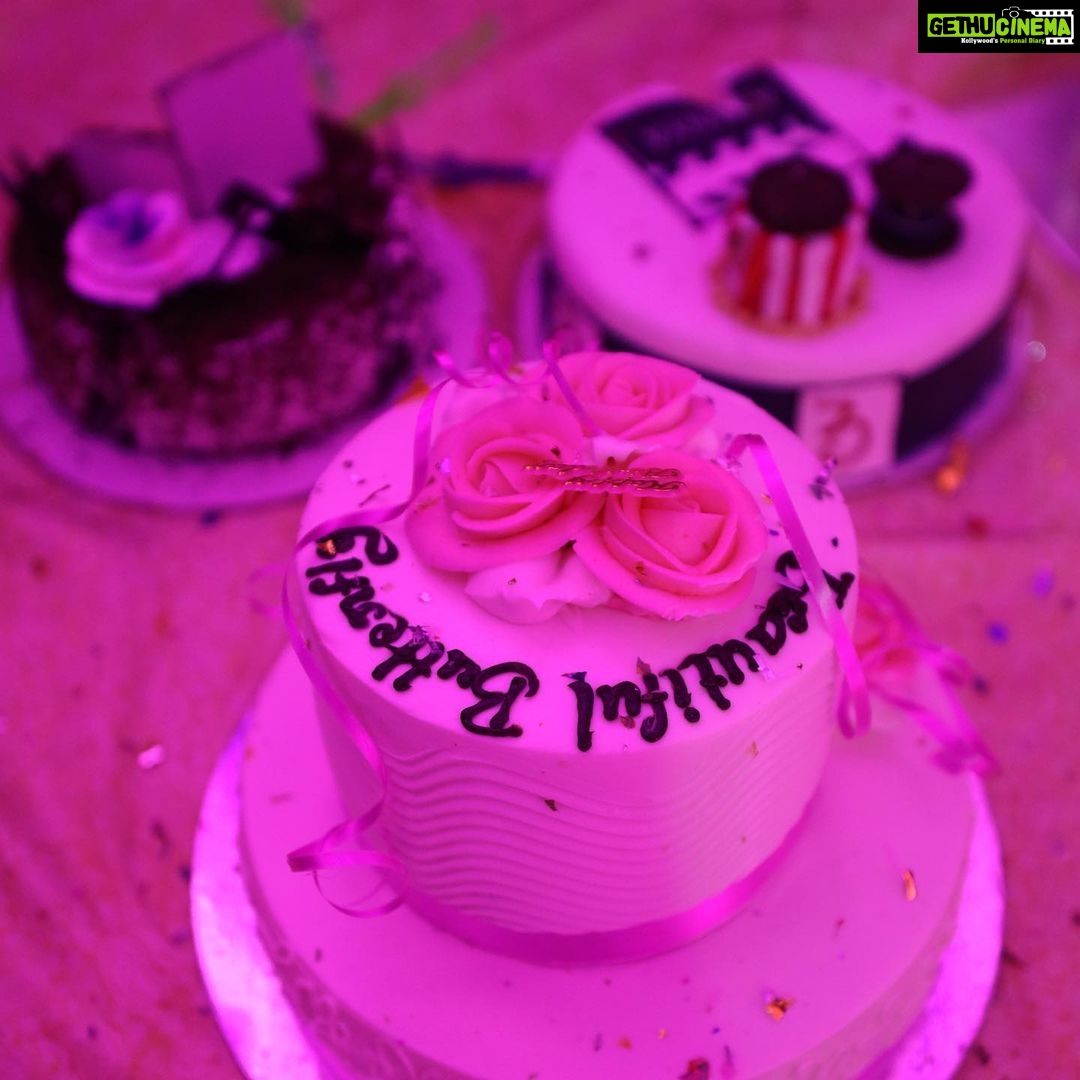 Ananya Nagalla Instagram - #birthday2021 Thank you so much for all the wishes, I love you🥰 You guys made me feel special and i will always remember this feeling ❤️ I promise you that i will keep on entertaining you guys by being part of good films😊 friends and family all love to you people😘 I will make sure that you guys will be proud of me always 😀😀