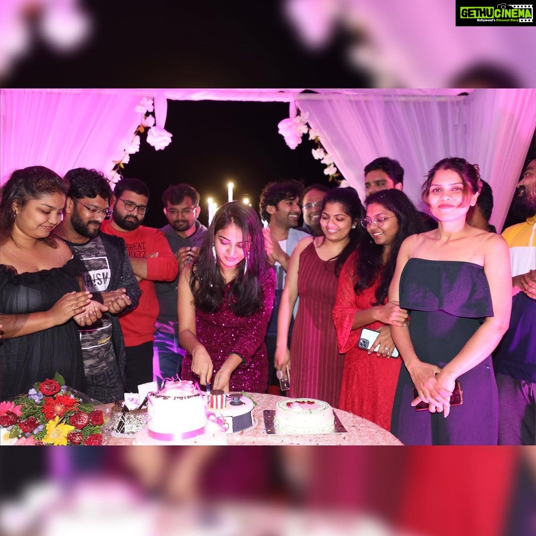 Ananya Nagalla Instagram - #birthday2021 Thank you so much for all the wishes, I love you🥰 You guys made me feel special and i will always remember this feeling ❤️ I promise you that i will keep on entertaining you guys by being part of good films😊 friends and family all love to you people😘 I will make sure that you guys will be proud of me always 😀😀