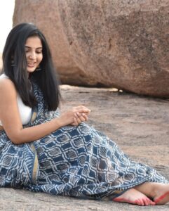 Ananya Nagalla Instagram - Festival and some photos!
Happy sriramanavami guys❤️
Photos : @saicharanthejareddyphotography 😃❤️
Saree : @unnatisilks 
Jewellery : @pretty.jewelbox 
Use this coupon code IZFMI7 And you can get  flat 12% OFF on all orders
@digitale.media 

#traditional #cottonsaree #ananyanagalla