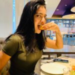 Ananya Nagalla Instagram - To whoever the people who thinks that i don’t eat at all.. here is the proof swipe left🤷‍♀️ Panipuri makes me happy 😃 #ananyanagalla
