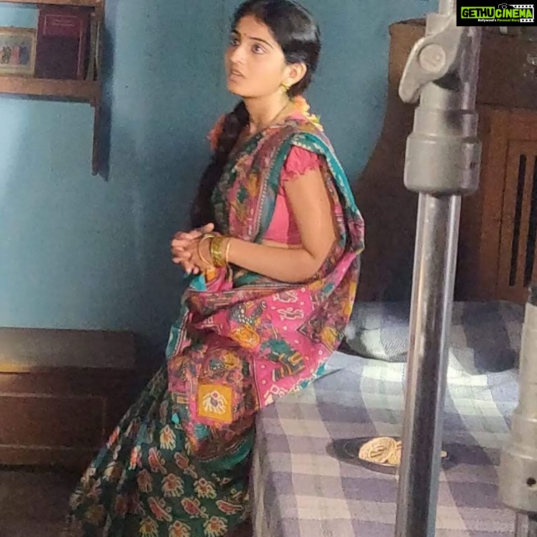 Ananya Nagalla Instagram - Gratefulness is the only feeling that comes to me when i think about this one year journey.. Thank you so much to each and everyone. You all are part of this journey and i love you allš Initially like any other girl i was concerned about my look in the movie . I may not meet the norms of that so called āherione materialā but yeah if you can put the hardwork into whatever you believe , people will accept you for who you are and thank you all for accepting meā¤ļø I am grateful to you all and all the things that has come to me through this filmā¤ļø #oneyearformallesham #gratefulness #debutfilm #ananyanagalla