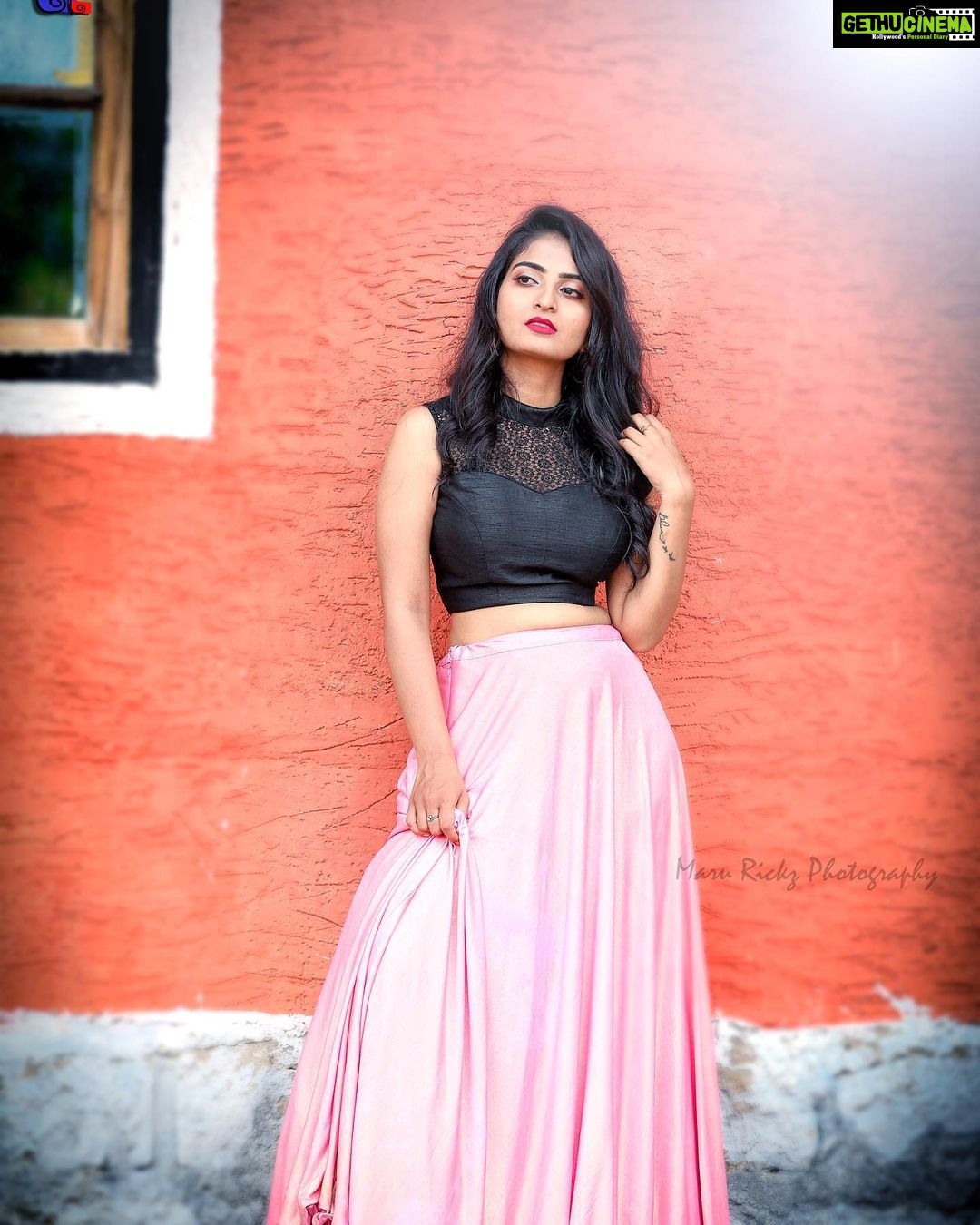 Ananya Nagalla Instagram - PC & EC : @teammarurickz MUA : @sara_makeover_studio Dress by me😜