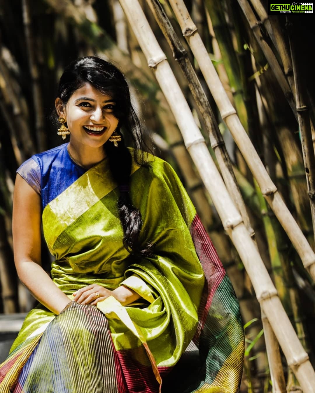 Ananya Nagalla Instagram - Sometimes its tough to select some pics from 100's of pics... One such photoshoot is this ππ... PC : @momentsbymr π #sareelove #traditionatitsbest #instapics #finestphotography #bestphotoshoot π