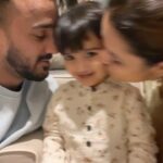 Anita Hassanandani Instagram – Only love for all …this festive season 🤍😍✨