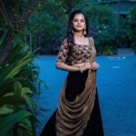 Anitha Sampath Instagram - Happy evening guys🥰💖 Mua @saranyamakeupartistry Hairdo @vanitha_makeover Outfit @yaradesigners Jewels @chennai_jazz Flowers @reesribridalflowers Photographer @single_sparrow_photography #anitha #anithasampath #photoshoot #reels #lehengalook #bridallook #biggboss #vijaytv #newsreader #biggbossanitha #sppgardens #bridalphotoshoot #lehengavarieties #chennaimakeupartist #makeuplook #southindianmakeup #southindianmodel SPPGardens