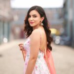 Ankitta Sharma Instagram - 𝘼 𝙬𝙝𝙤𝙡𝙚 𝙢𝙤𝙤𝙙. 🌸