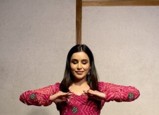 Ankitta Sharma Instagram - The only meditation I know.. 💕 This soulful song & @niraj_patel_06 ‘s choreography! 🤌🏼 Wearing: @tashijaipur #ankitasharma #reelitfeelit