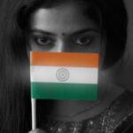 Anu Sithara Instagram - Celebrating 75th year of Indian Independence! 🇮🇳 #75yearsofIndependence #AzadiKaAmritMahotsav #JaiHind Location Edapally junction 🎥 @vishnuprasadsignature