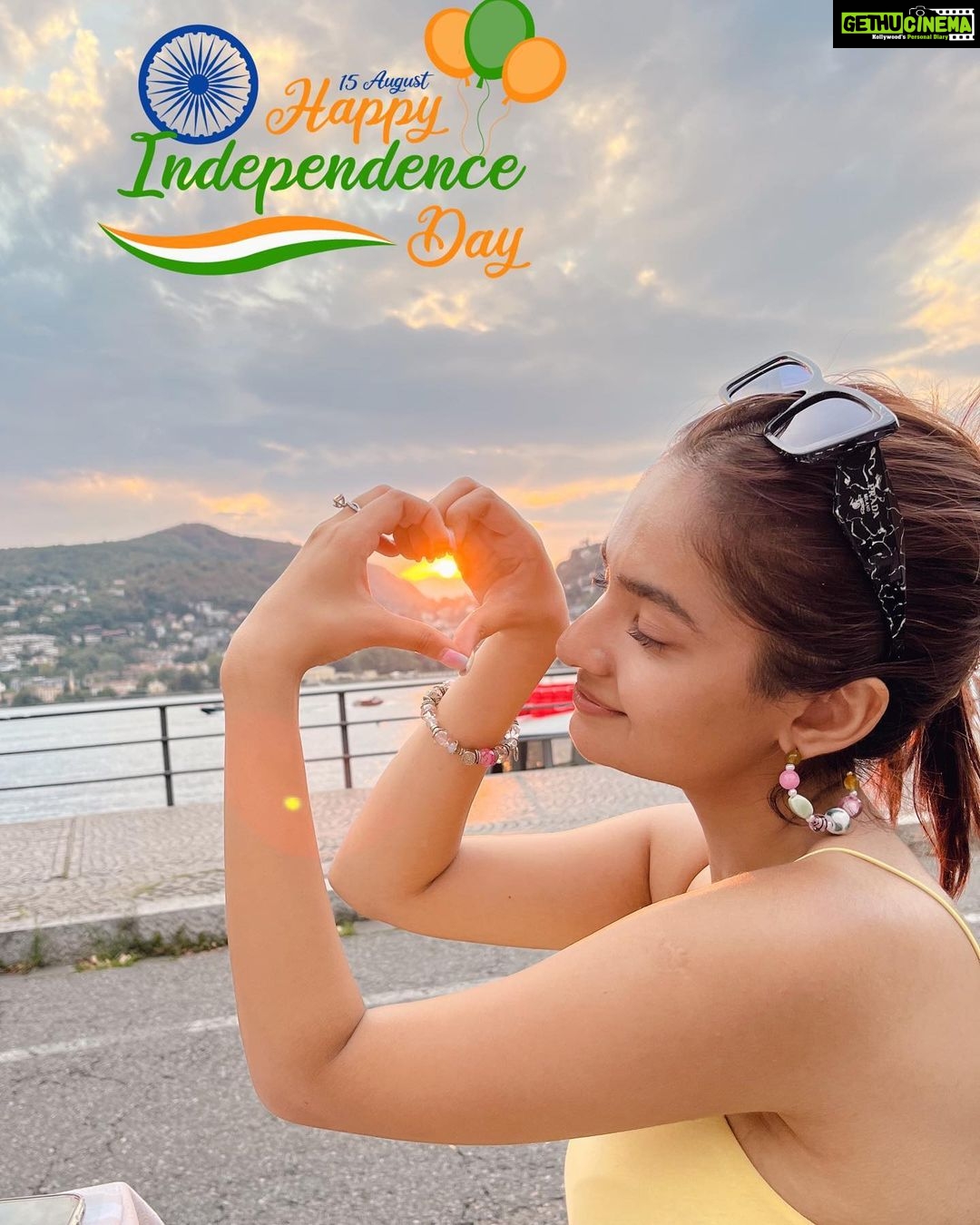 Anushka Sen Instagram - Happy Independence Day 🇮🇳 Proud to be Indian. 💗