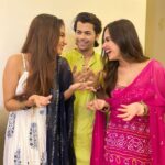 Anushka Sen Instagram - fun time with my gang 🦦✨