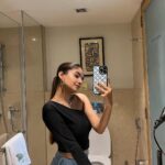 Anushka Sen Instagram - mirror selfies >>>>