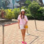 Anushka Sen Instagram - movie time 🌸💗 . . Tee&cap: @urbanmonkeyindia