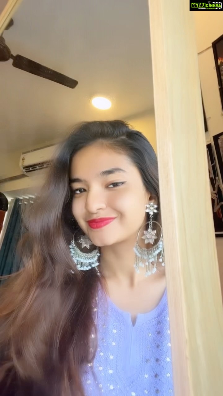 Anushka Sen - 1.2 Million Likes - Most Liked Instagram Photos