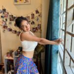 Anushka Sen Instagram - friyay 🦋🌻🌸
